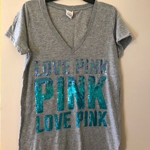 VS Pink tee L