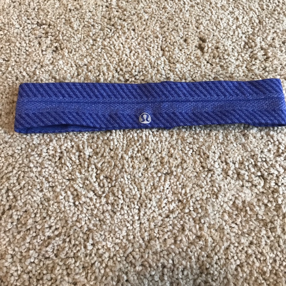 Blue striped lululemon headband