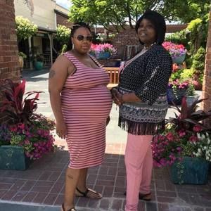 Meet your Posher, Aziza