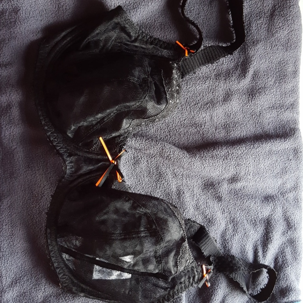 Freya black lace bra