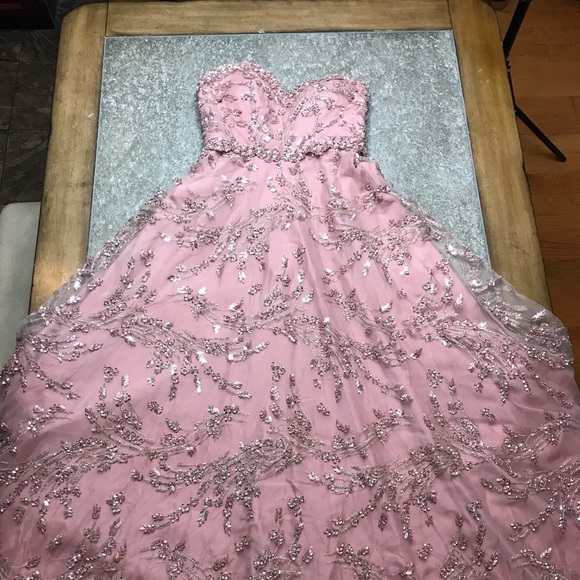 Sweet 16/ Quinceañera Formal Dress - Picture 2 of 7