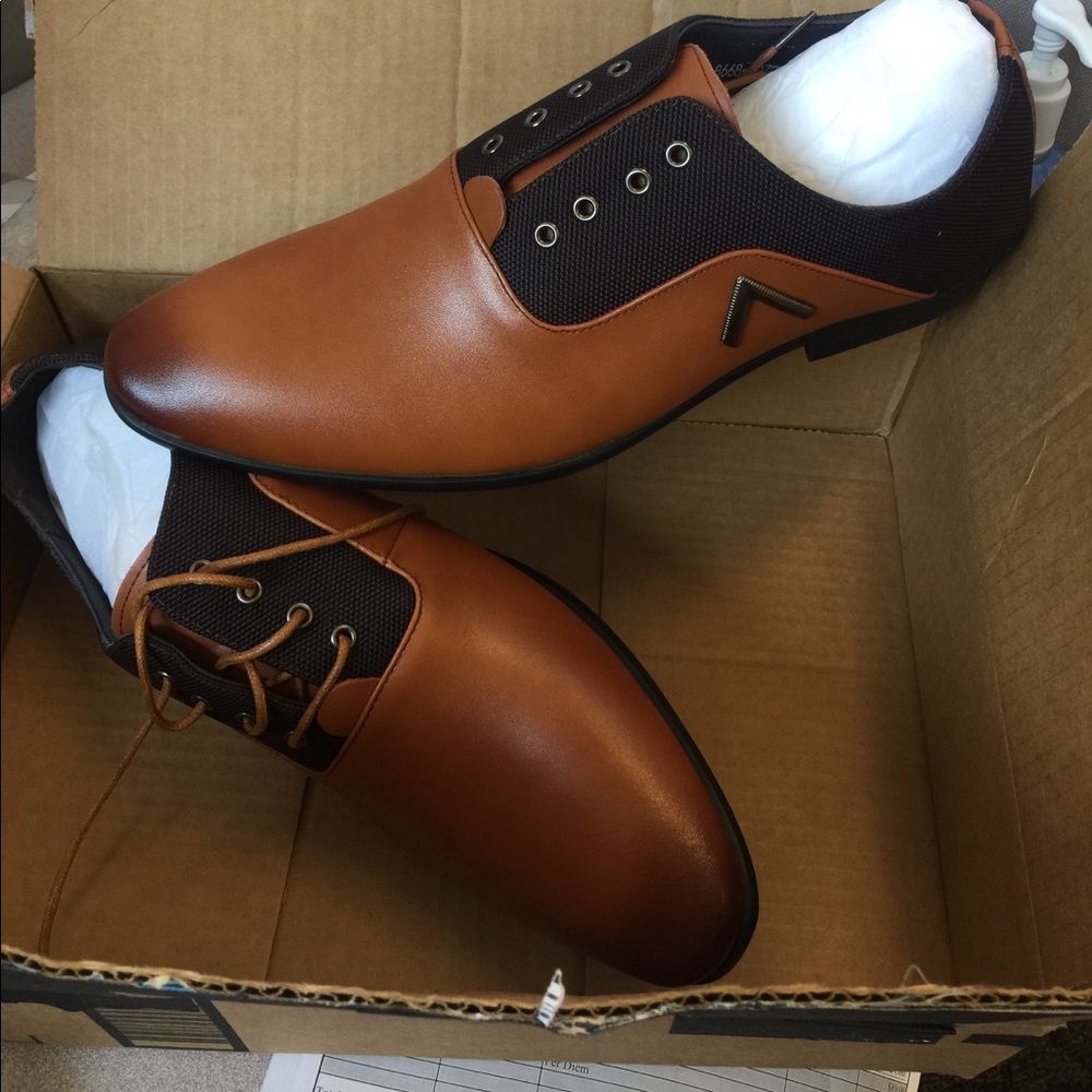 Modern and very neat men's Oxfords shoes - Picture 1 of 4