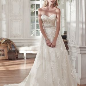 Maggie Sottero A-line Wedding dress