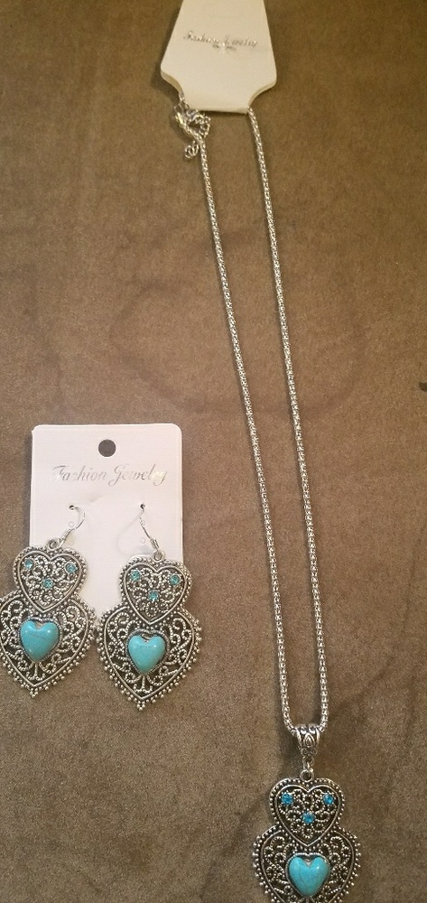 Turquoise silver necklace and earring set