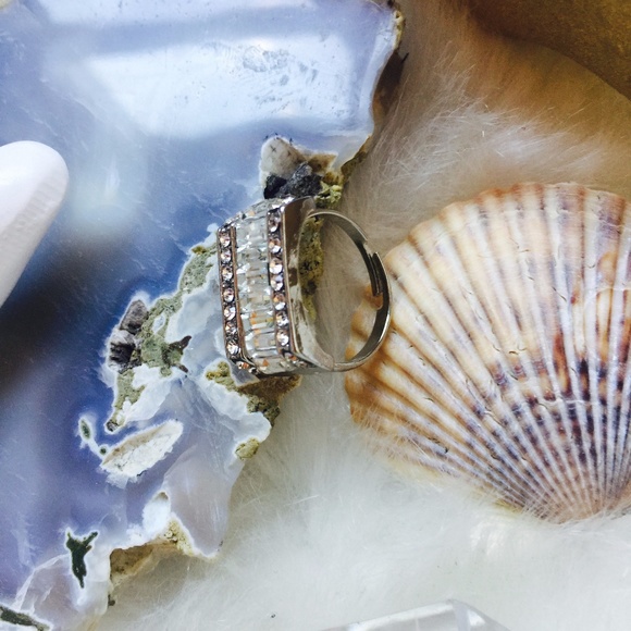 . {GATSBY} Crystal bar ring o/s - Picture 7 of 8