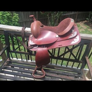 Genuine leather western saddle
