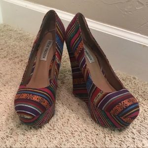 Steve Madden Pammyy Wedges. Size 7