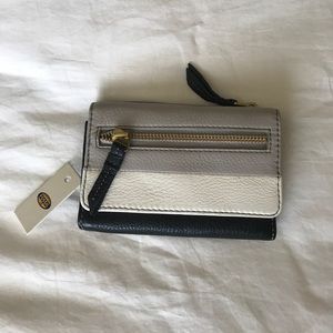 Fossil wallet