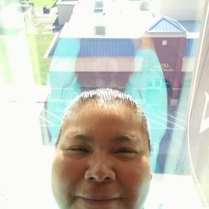 Meet your Posher, Nena