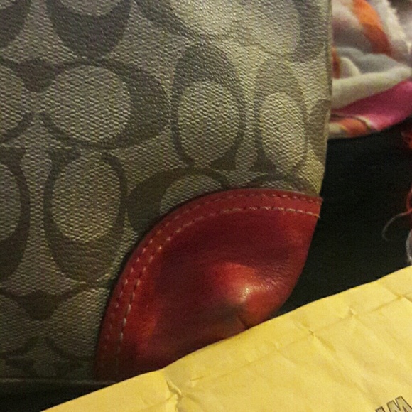 Coach - Picture 2 of 3