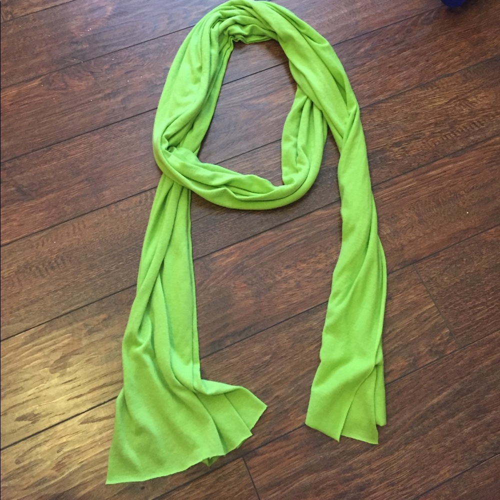Green scarf