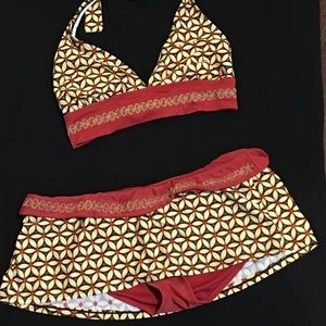 2 piece Daisy Fuentes swimsuit