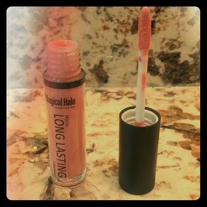 READ! 🔥SALE🔥Magical Halo Long Lipstick