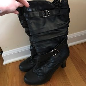 Strapped slouchy boots