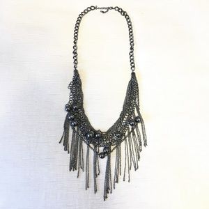 • statement necklace •