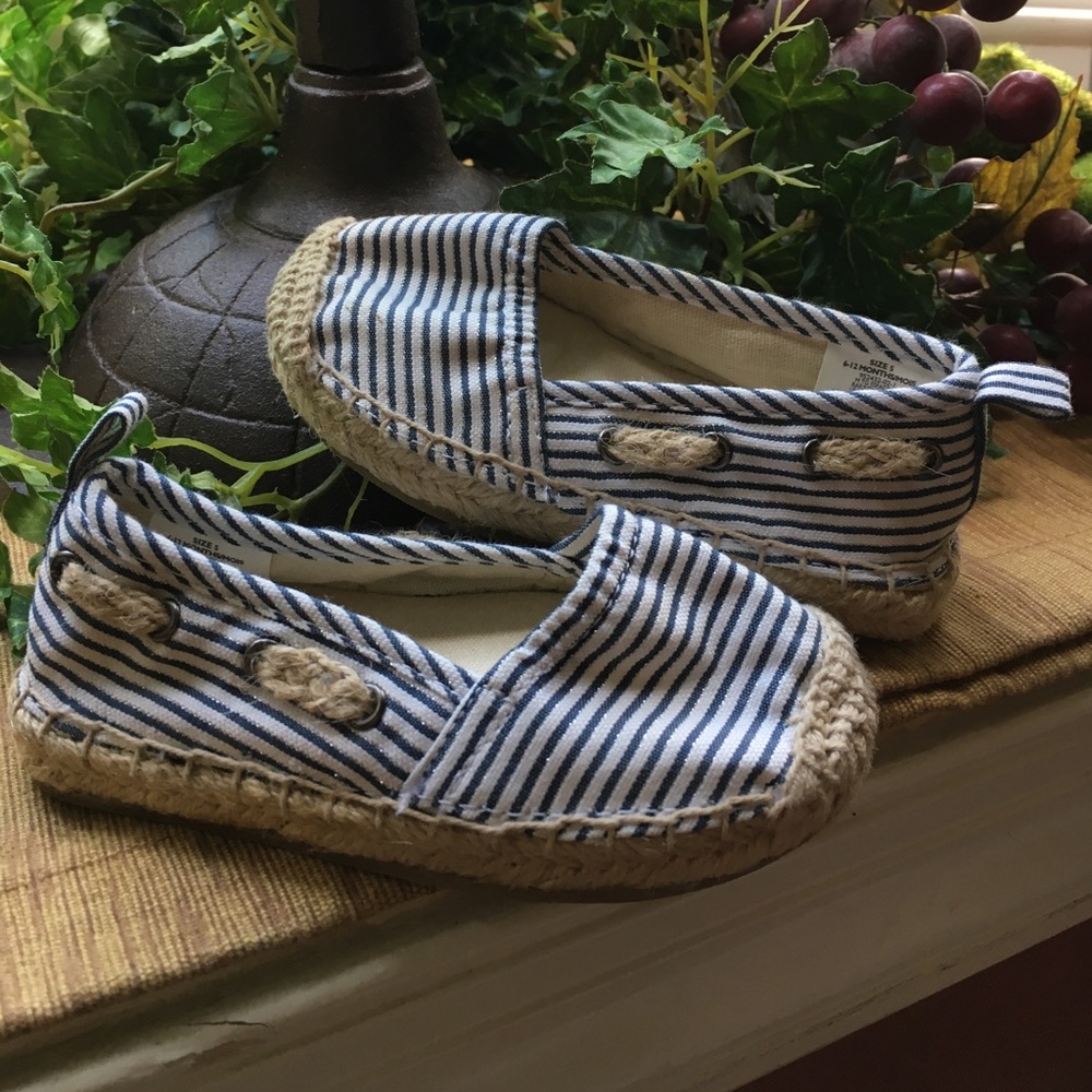 Summer slip on boat shoes..