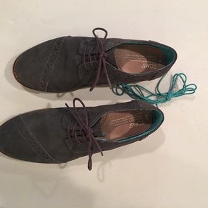 Grey Toms lace up shoes