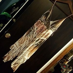 Beautiful v-neck rose print dress