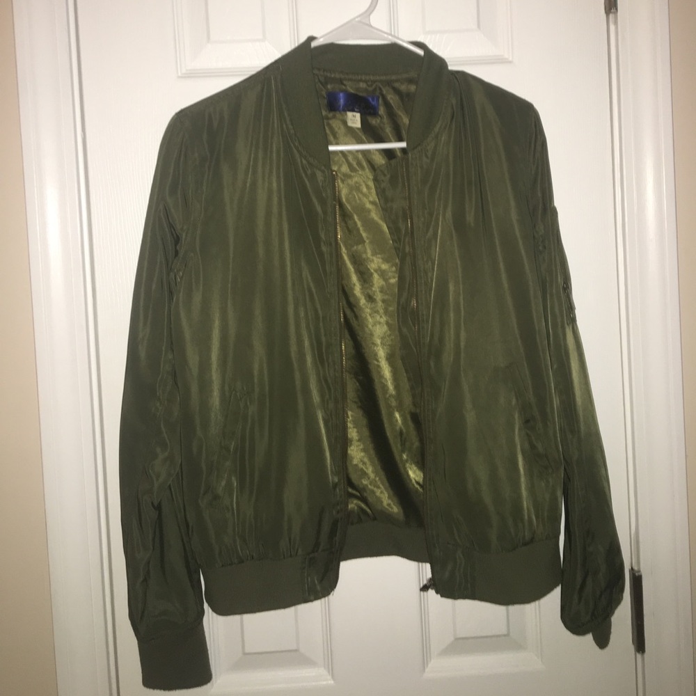 Bomber jacket
