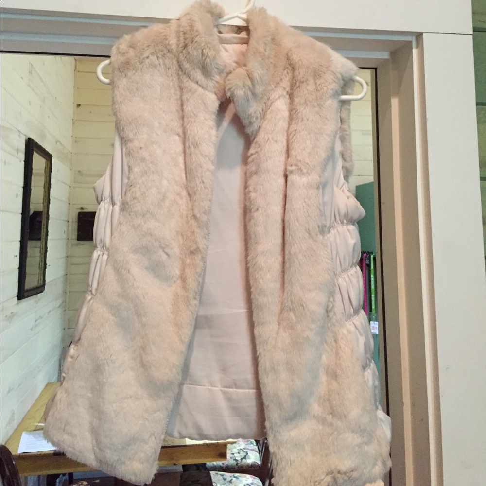 Ladies Faux Furr vest