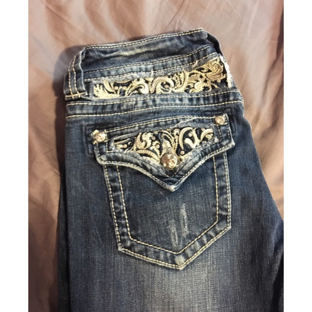 Miss Me boot cut jeans. Size 28.
