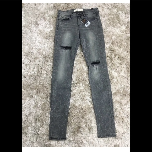 HIDDEN High Waist Gray Distressed Stretchy Jeans - Picture 4 of 7