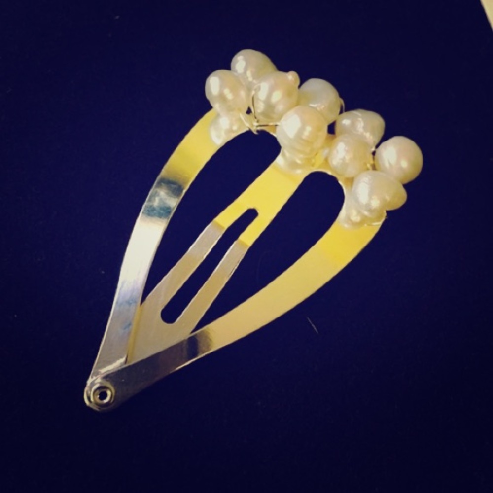 9 Pearls clip