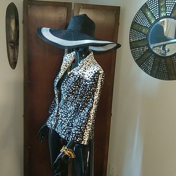 Black and White Spec Jacket - Picture 2 of 3