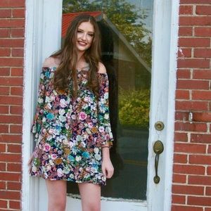 Meet your Posher, Kaitlyn