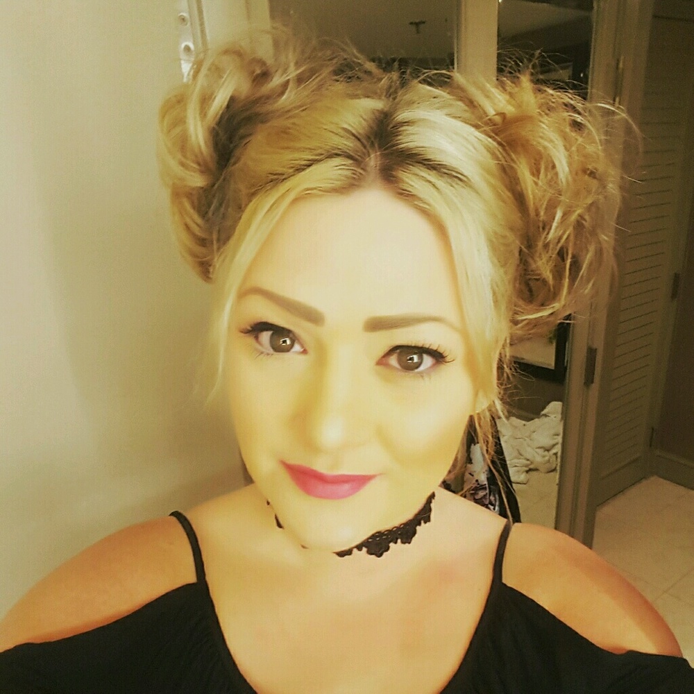 Meet your Posher, Sara