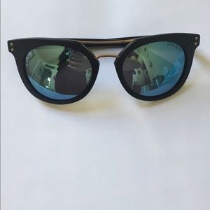 Henri Bendel sunglasses