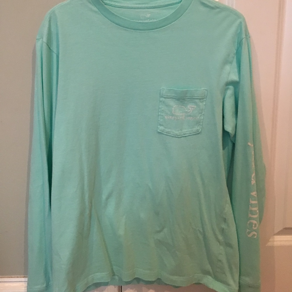 Long sleeve vineyard vines shirt