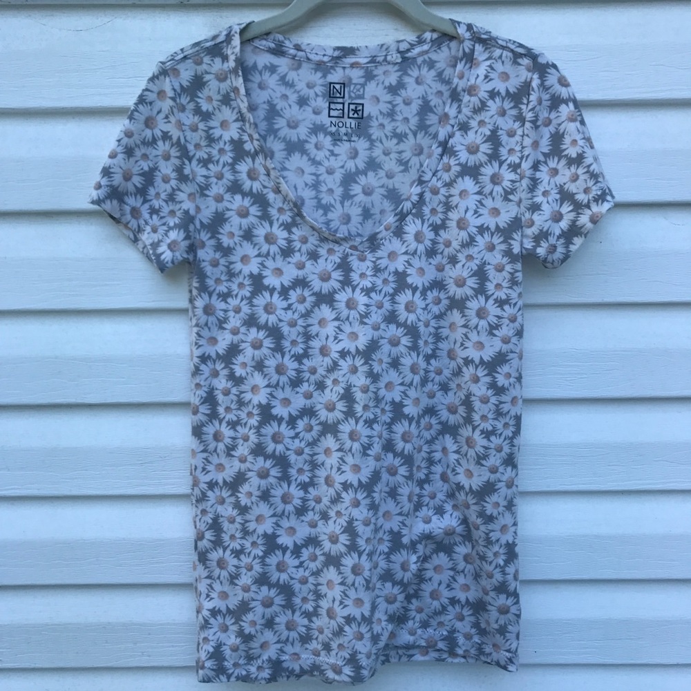 Daisy tee 🌼🌼🌼