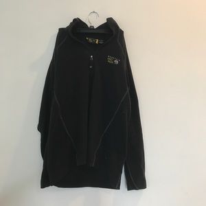Mountain Hardware black pullover