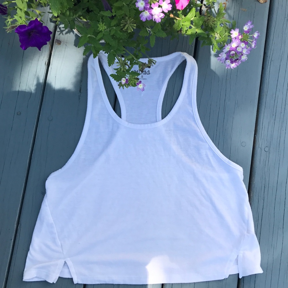 White tank☁️