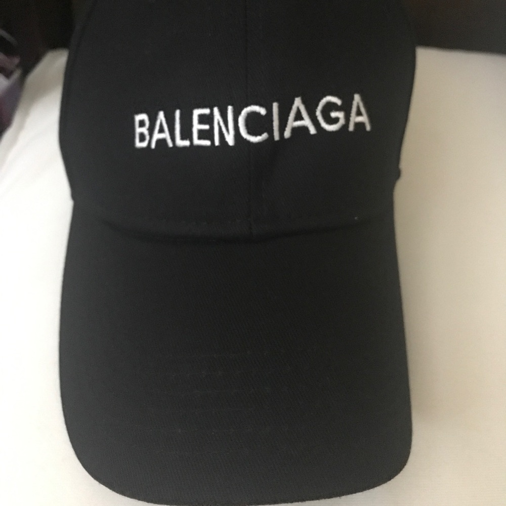 balenciaga hat