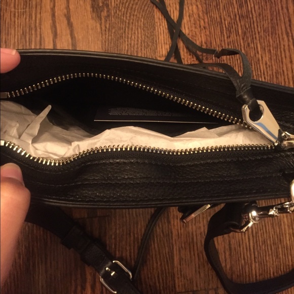 NWT Rebecca Minkoff Regan Crossbody - Picture 5 of 8