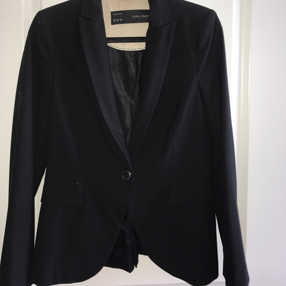 Black Zara Blazer