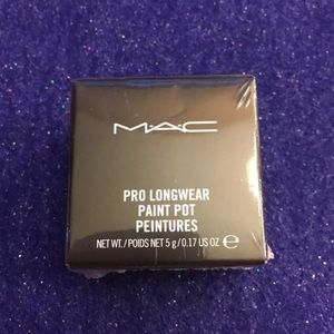 Mac Cosmetics pro longwear paint pot