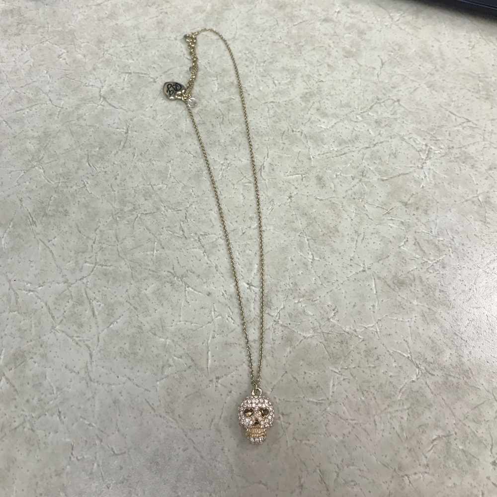 Skull pendant necklace BETSEY JOHNSON