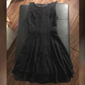 💙‼️‼️‼️FREE‼️‼️‼️💙 Black lace Skater Dress