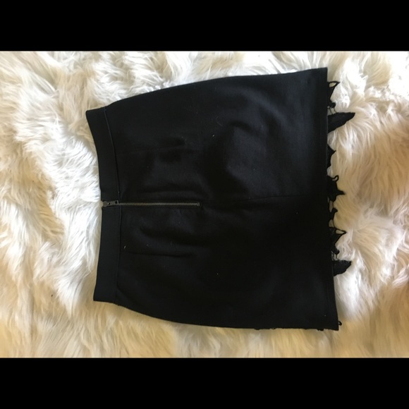 Black pencil skirt - Picture 2 of 2