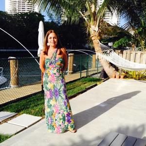 Meet your Posher, Rosana