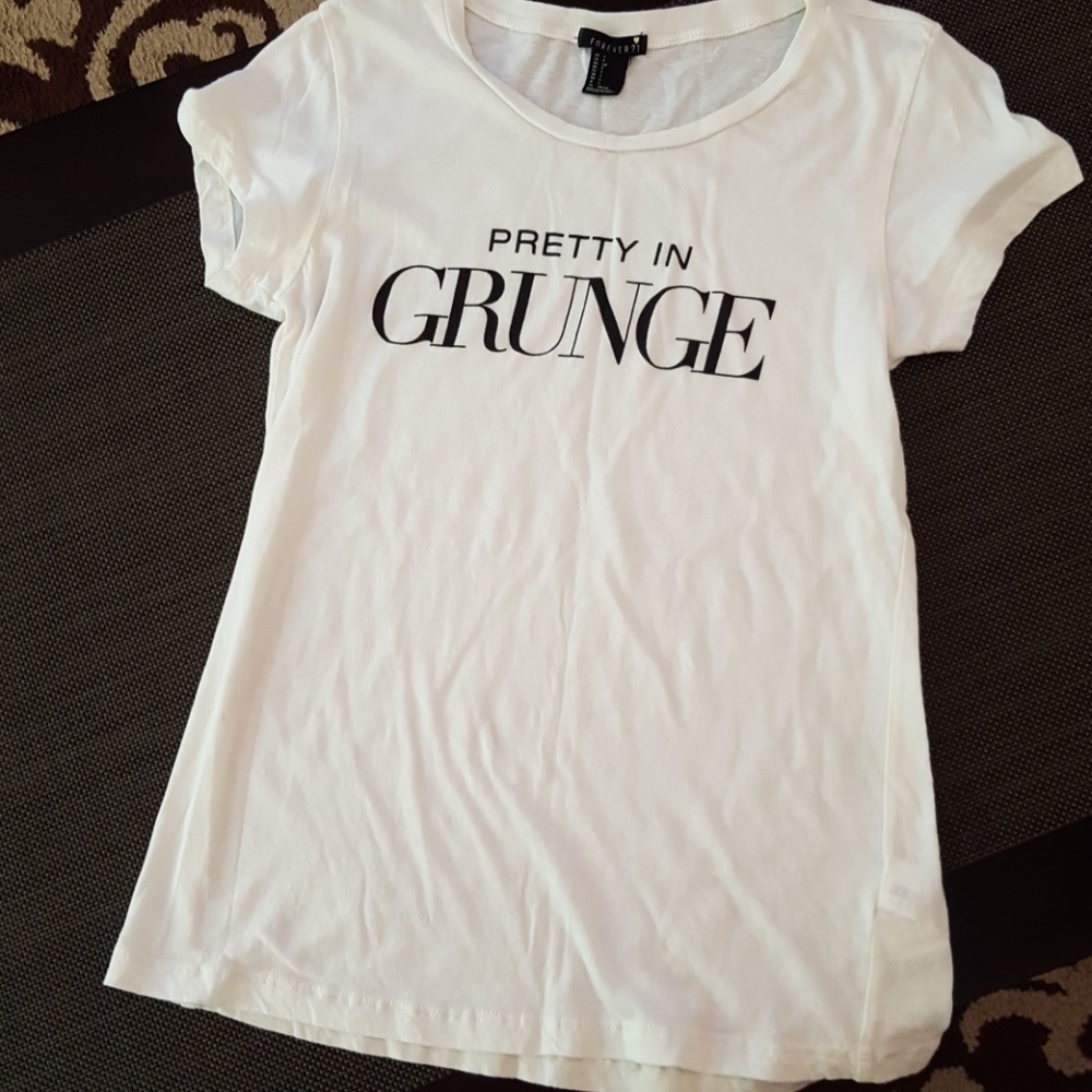 Forever 21 tee