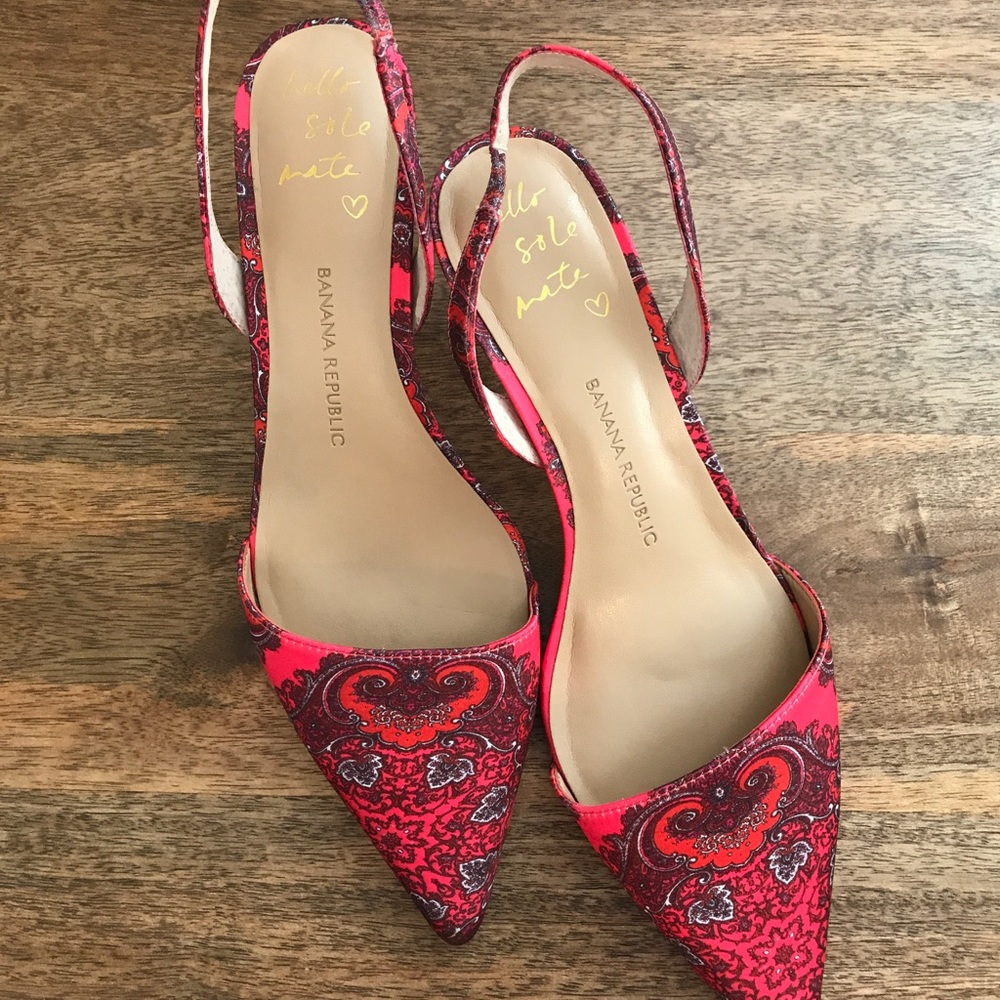 Banana Republic 2 1/4" heels
