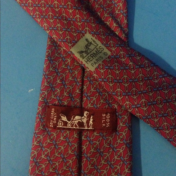 Hermes Other - Hermes 7246 MA Chain Pattern 100% silk neck