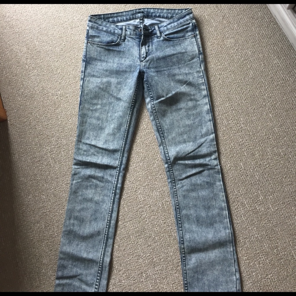 Acid wash jeans