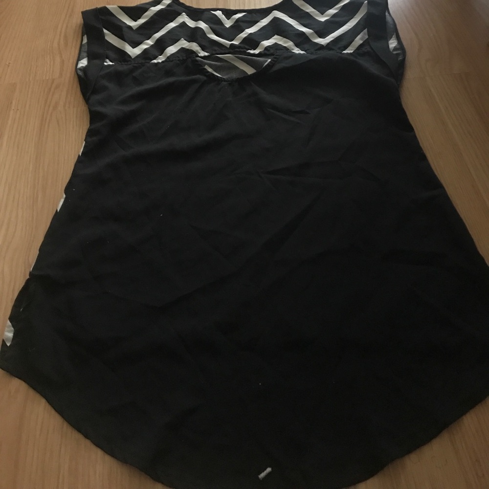 Shirt - Picture 2 of 2
