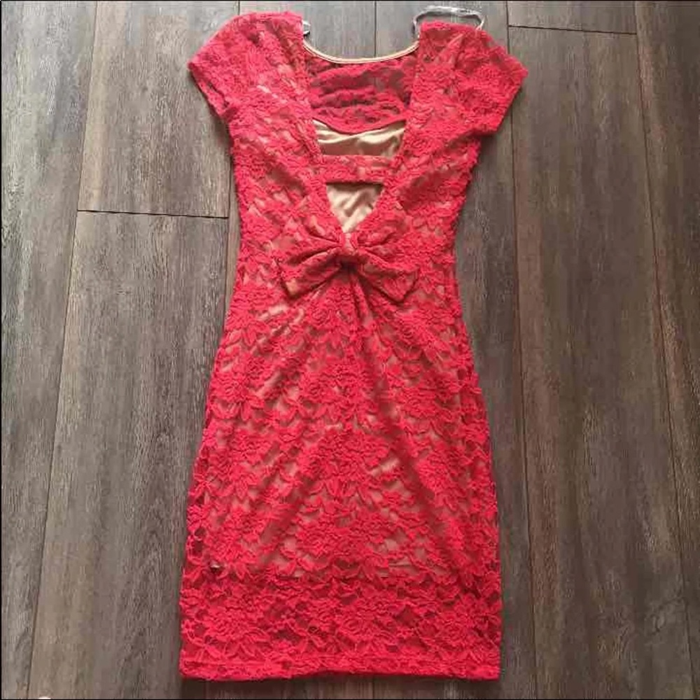 Stunning coral lace dress-SOLD