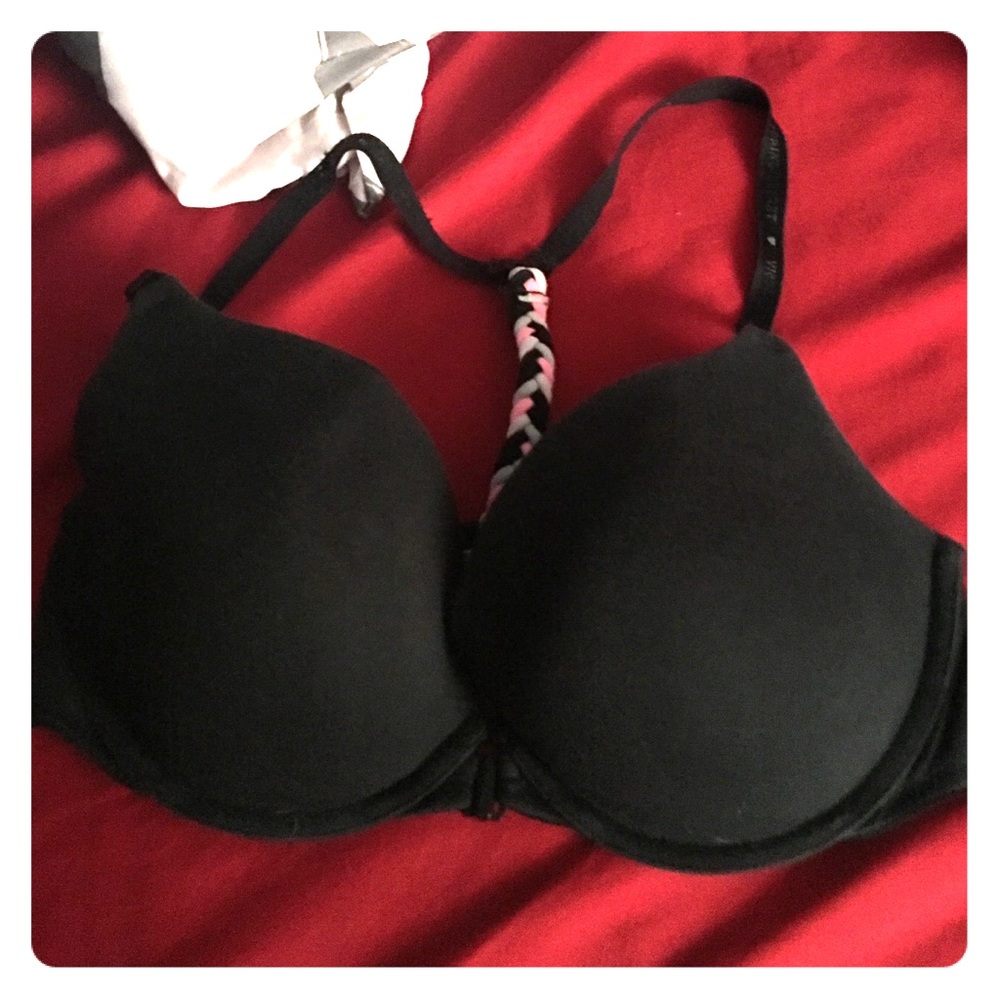 Victoria Secret NWOT Push Up Bra